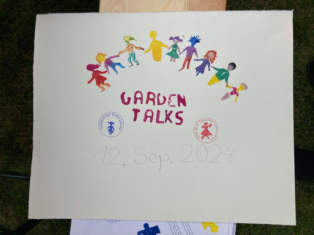 Gestern ist eine neue Puzzlekuh zur Welt gekommen. Das Ergebnis des #teambuilding #kartoffeldruck #workshop “Gemeinsam ein Kunstwerk gestalten” mit einem #team aus Psychologen und Psychologinnen - #teamtag im Garten aus der Reihe “ Garden Talks”. Der Workshop (3h) mit dem Künstler und Kreativcoach Thomas #Preibisch hat allen großen Spaß gemacht #letsarttogether #teambuildinggames #teambuildingseminar #event #goody #artchallenge #team #Institurfürgutelaune #forschung #art #artoninsta #kunst #artwork #inspiration #creative #feier #hochzeit #geburtstag #seminar #Weihnachtsfeier